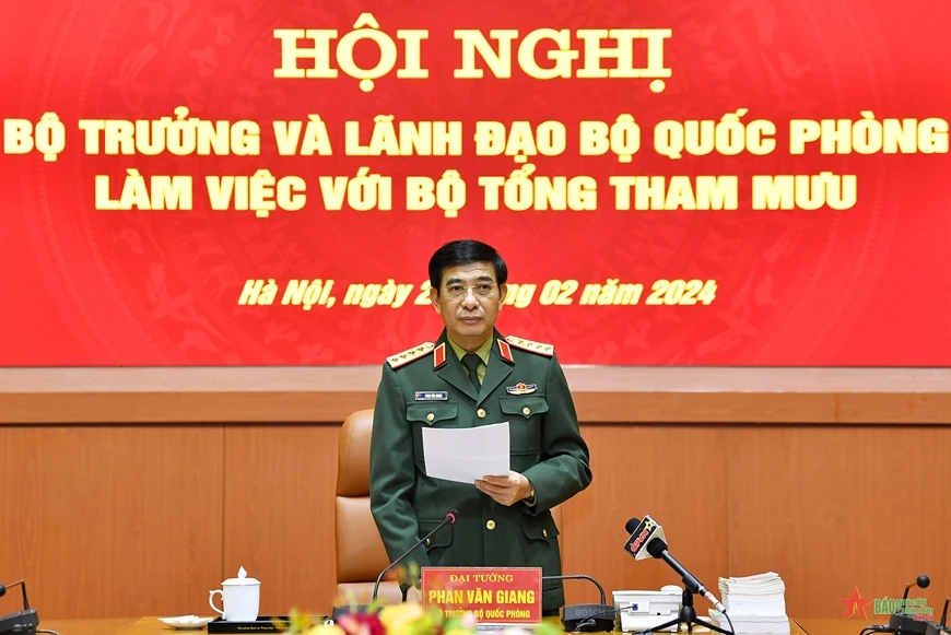 Général Phan Van Giang : L'état-major Ne Doit Pas être Passif Ou ...