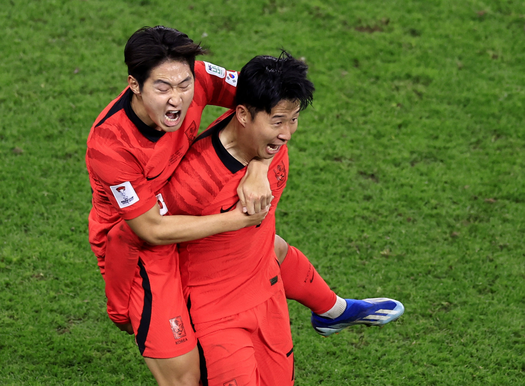 Hậu trường Asian Cup: Đội Hàn Quốc bị loại vì Son Heung-min xô xát với đồng đội- Ảnh 1.
