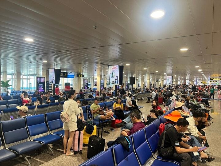 Airlines Transport More Than 1 5 Million Passengers During Lunar New   Hang Khong Van Chuyen Hon 15 Trieu Khach Dip Tet 