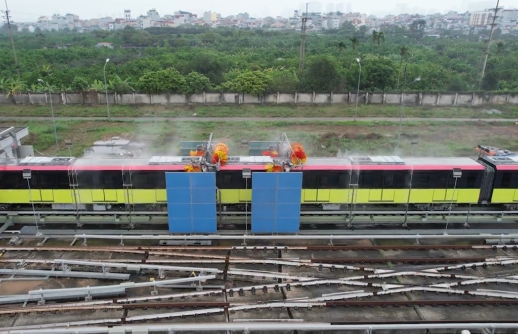 Ngắm công nghệ rửa tàu tự động của metro Nhổn - Ga Hà Nội ảnh 8