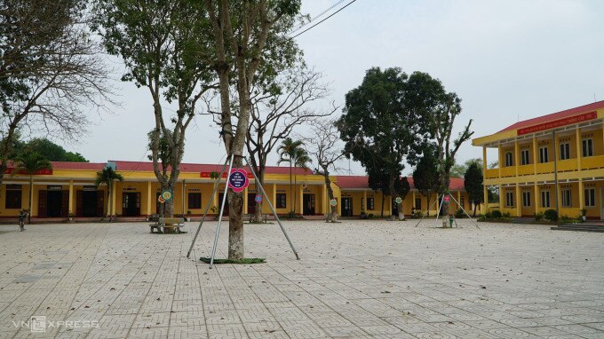 Khuôn viên trường Tiểu học Nguyễn Bá Ngọc. Ảnh: Lam Sơn