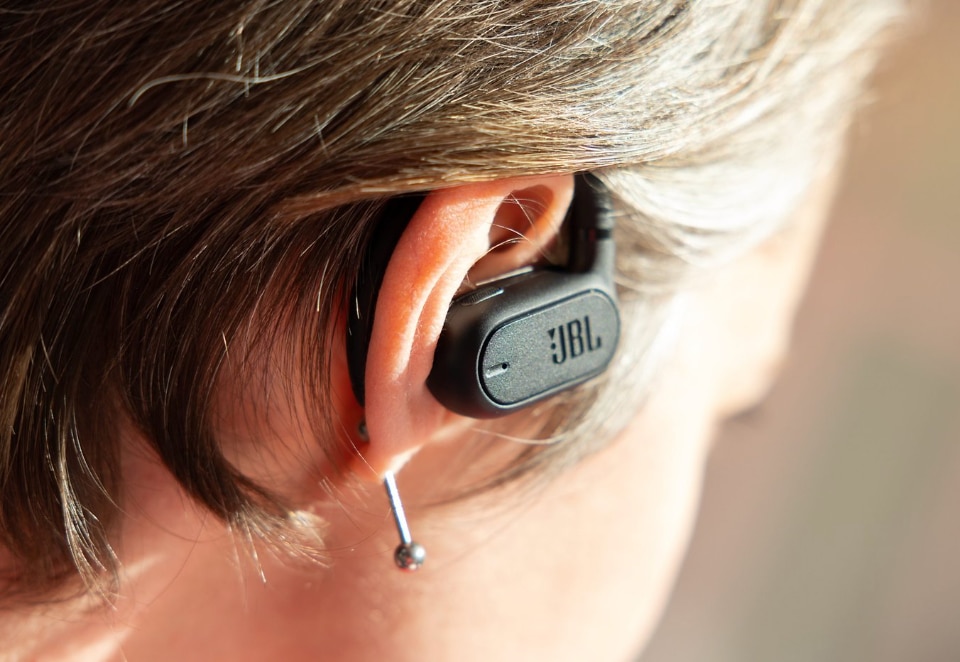 Khám phá tai nghe thiết kế phong cách mở JBL Soundgear Sense- Ảnh 1.
