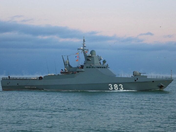 Tàu tuần tra Sergey Kotov thuộc Đề án 22160 thuộc Hạm đội biển Đen.
