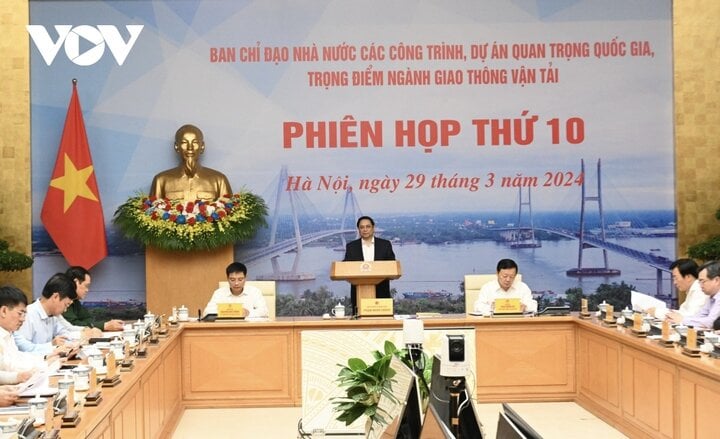 Thủ tướng Phạm Minh Chính  chủ trì họp Phiên thứ 10 của Ban Chỉ đạo Nhà nước các công trình, dự án quan trọng quốc gia, trọng điểm ngành Giao thông vận tải.