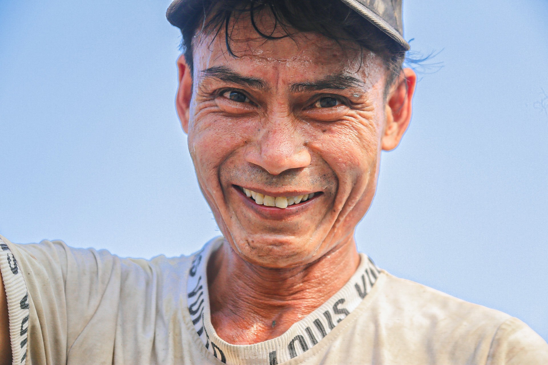 Người dân làng đá chẻ lớn nhất Đà Nẵng oằn mình mưu sinh dưới nắng nóng 40 độ ảnh 13