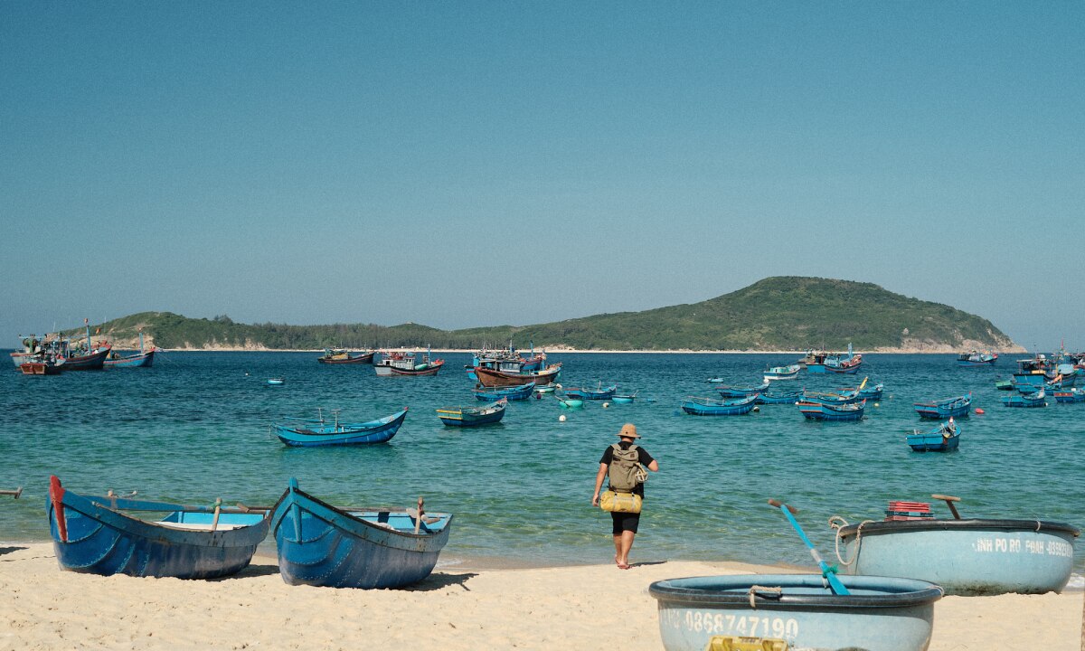 Кемпинг и наблюдение за морем на необитаемом острове Фуйен - Vietnam.vn