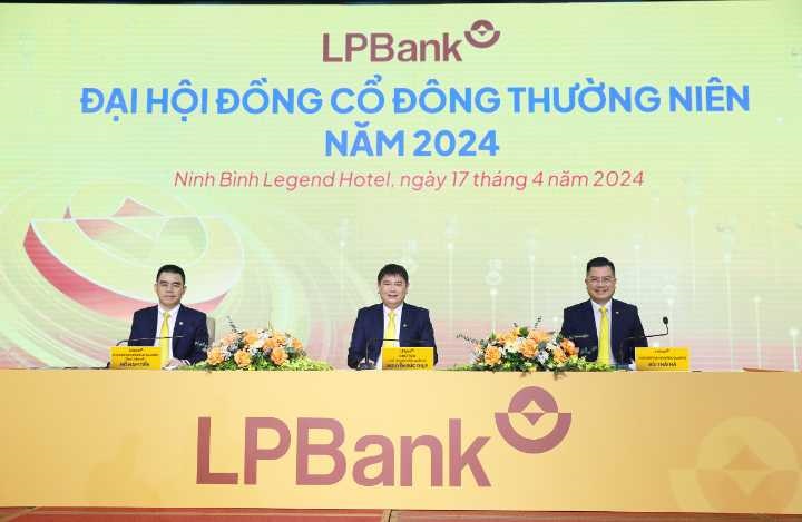ĐHCĐ LPBank: Đổi tên Ngân hàng để phù hợp hơn với giai đoạn phát triển mới - 1