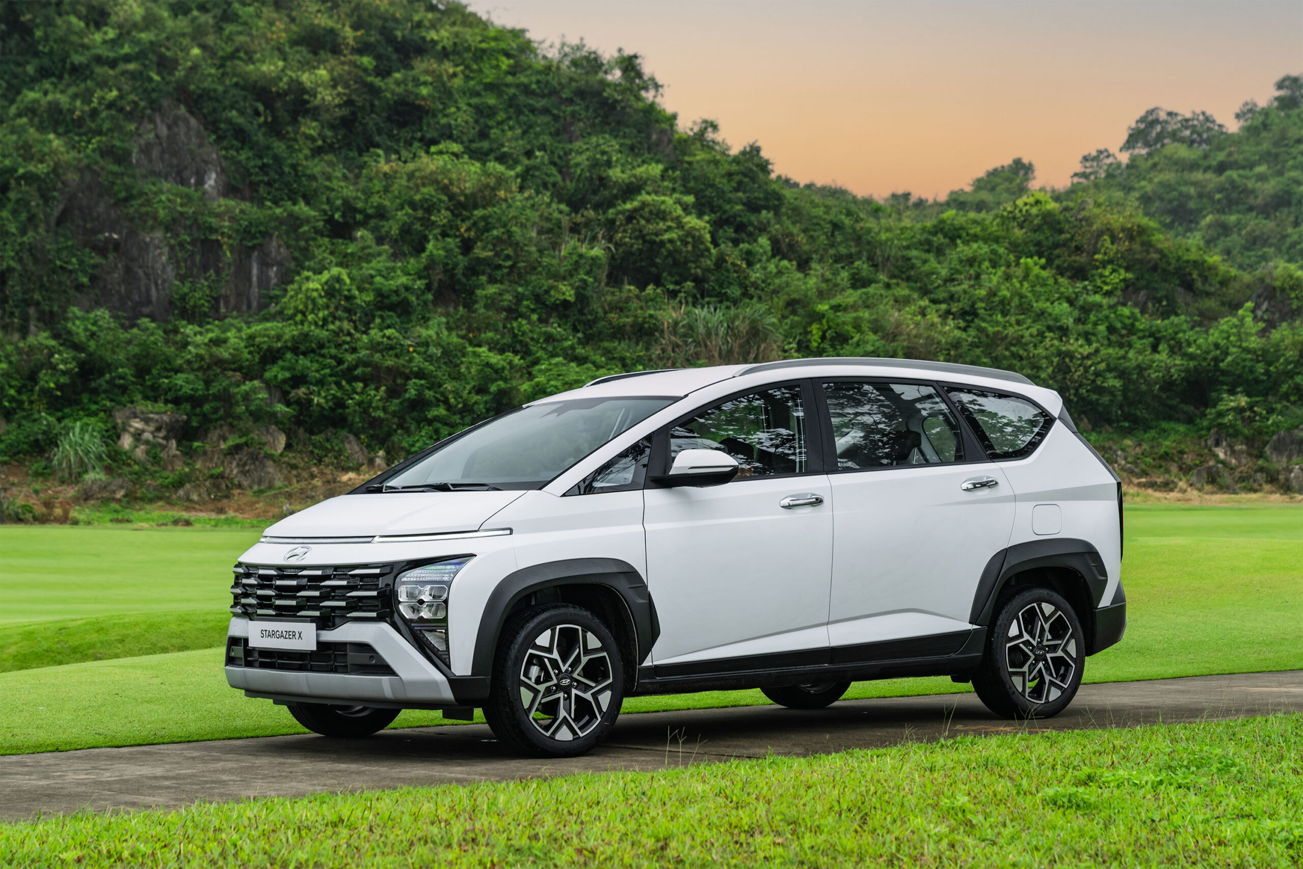 Hyundai Stargazer X представлен на рынке Вьетнама по цене от 489 миллионов  донгов - Vietnam.vn