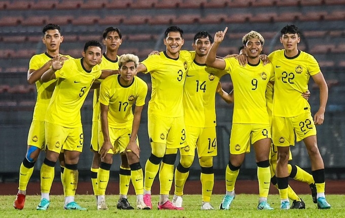 Cầu thủ U23 Malaysia mừng chiến thắng U23 Ấn Độ 2-1 ở trận giao hữu hôm 22/3. Ảnh: FAM