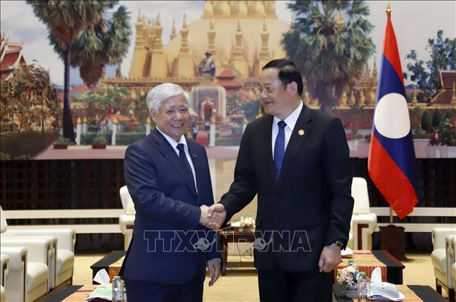 Lao Prime Minister cordially received high-ranking delegation of the ...