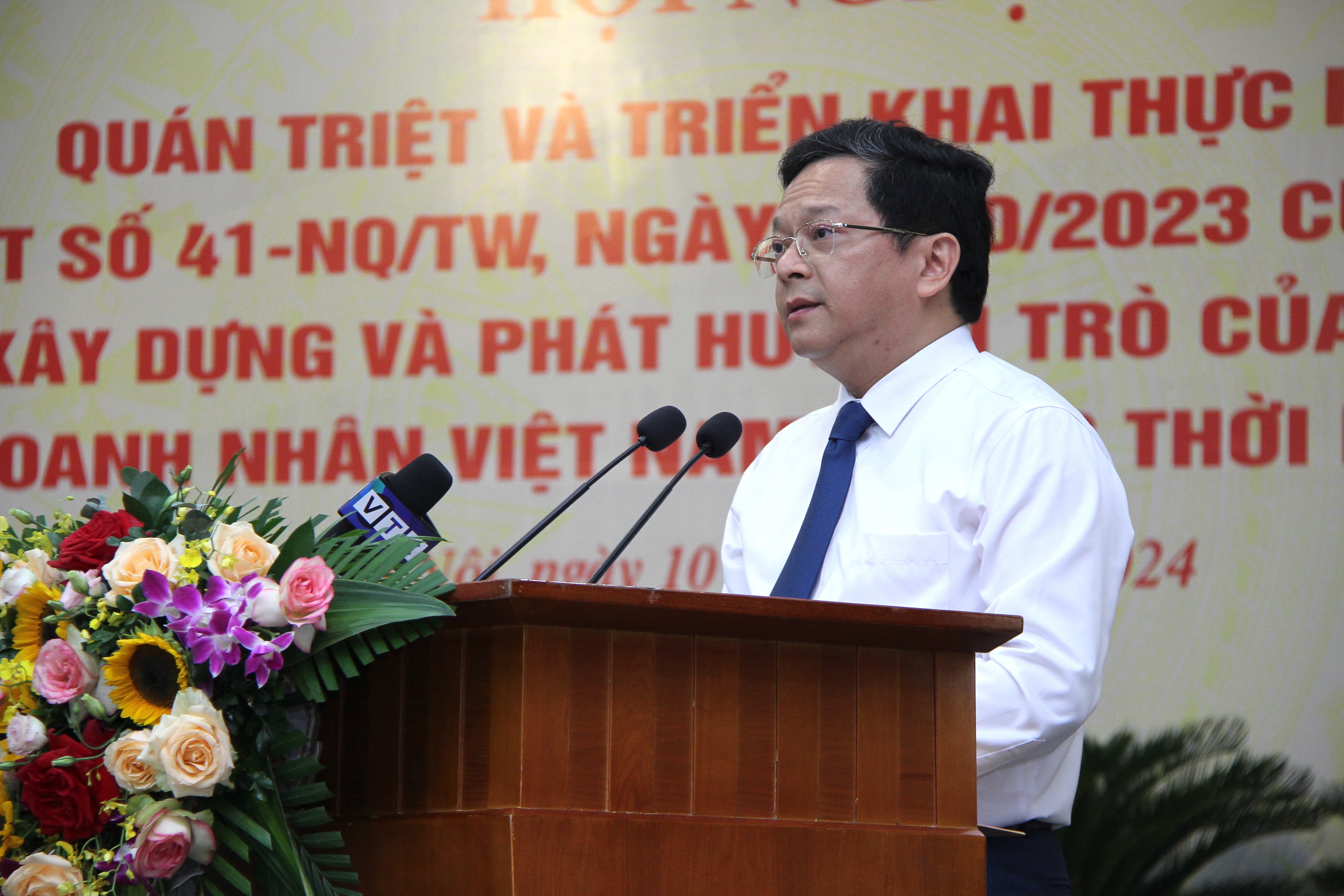 Phó Trưởng Ban Kinh tế Trung ương Nguyễn Đức Hiển phát biểu
