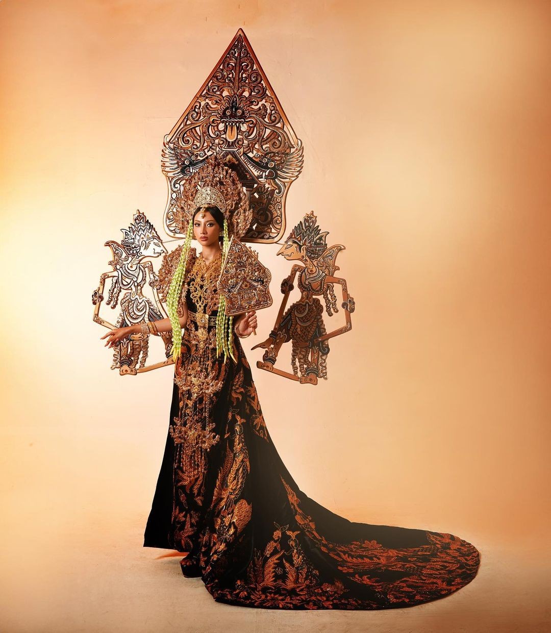 Người đẹp Indonesia gây chú ý ở Hoa hậu Quốc tế 2024 ảnh 12