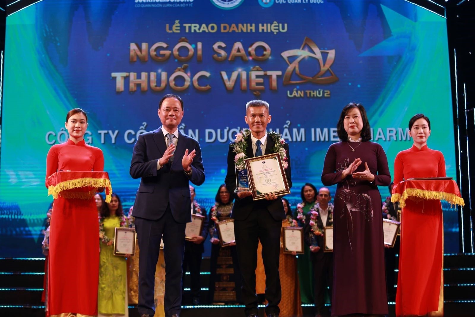 Imexpharm vinh dự nhận danh hiệu "Ngôi Sao Thuốc Việt' lần thứ 2, khẳng định vị thế về chất lượng EU-GMP- Ảnh 2.