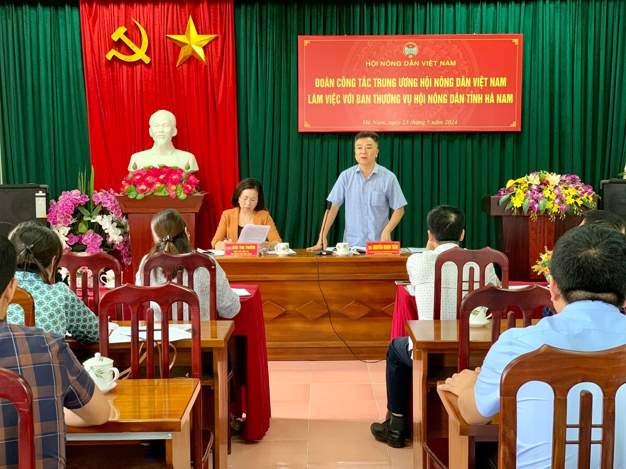 Phó Chủ tịch BCH Hội Nông dân Việt Nam Bùi Thị Thơm làm việc với Hội Nông dân tỉnh Hà Nam- Ảnh 2.