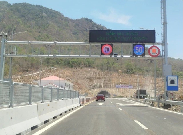 Cao tốc Cam Lâm - Vĩnh Hảo thu phí từ 28-5, chi tiết mức phí như nào? ảnh 2