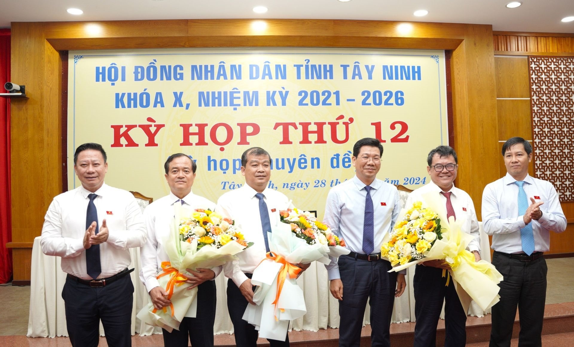 Sự kiện - Tây Ninh: Ông Nguyễn Hồng Thanh được bầu làm Phó Chủ tịch UBND tỉnh (Hình 2).