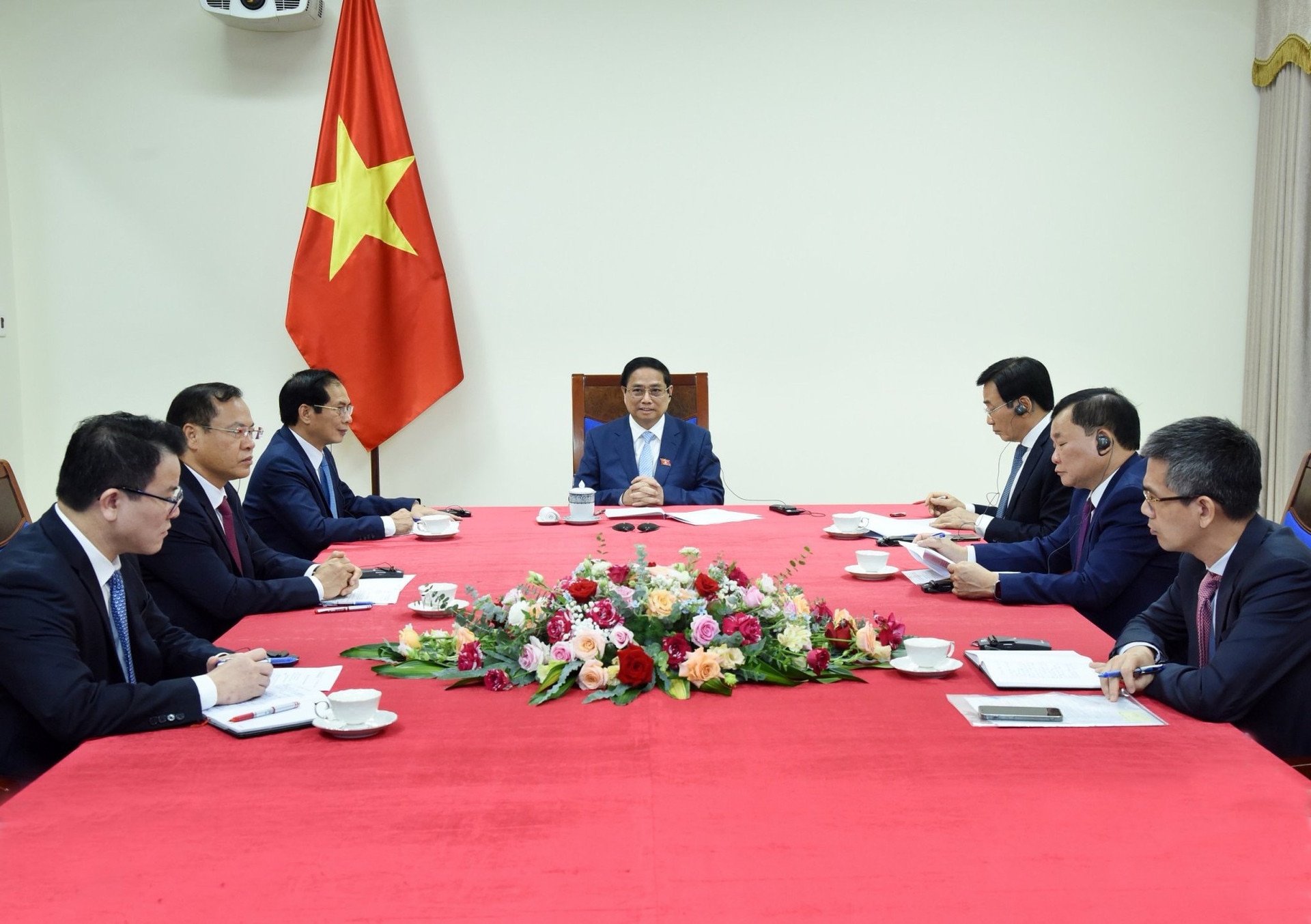 Thủ tướng Singapore Lawrence Wong muốn đưa hợp tác với Việt Nam lên tầm cao mới, vừa toàn diện, vừa chiến lược- Ảnh 2.