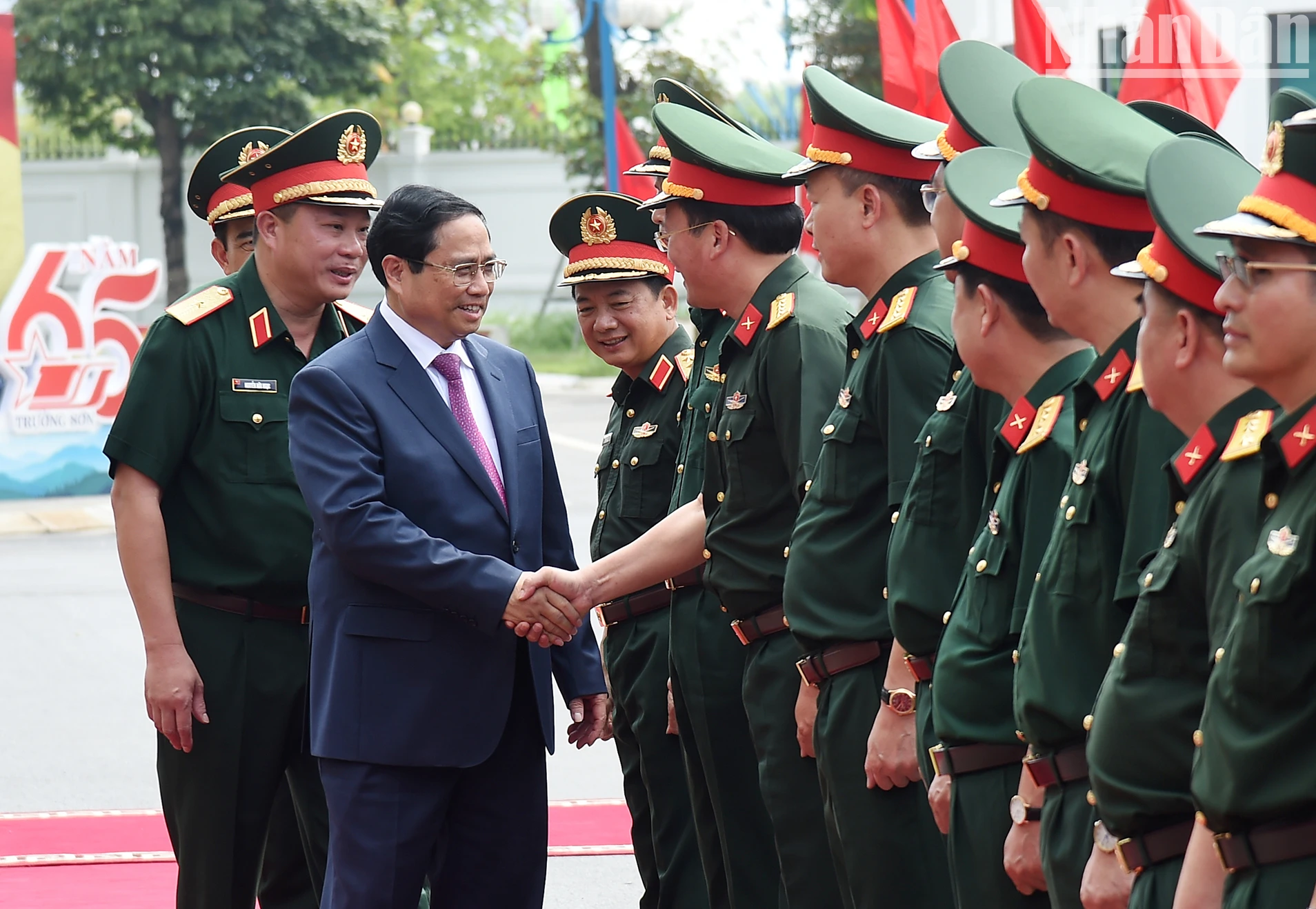 [Ảnh] Thủ tướng Phạm Minh Chính thăm và làm việc tại Binh đoàn 12 ảnh 1