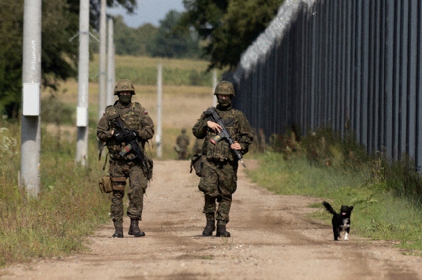 Ba Lan sẽcó hành động lớn nhất gần biên giới với Nga và Belarus, chi hơn nửa tỷ USD 'rước' vũ khí tầm xa Mỹ