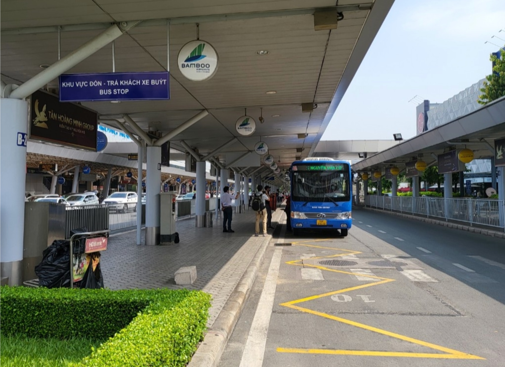 TP.HCM nỗ lực tăng cường hoạt động vận tải hành khách công cộng kết nối tới sân bay