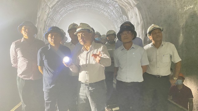 Cục trưởng Đường sắt Việt Nam nói về nguyên nhân sạt hầm Chí Thạnh ảnh 3