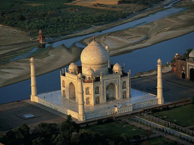 Đến thăm Taj Mahal, 'kỳ quan thế giới' kết tinh từ tình yêu vĩnh cửu 