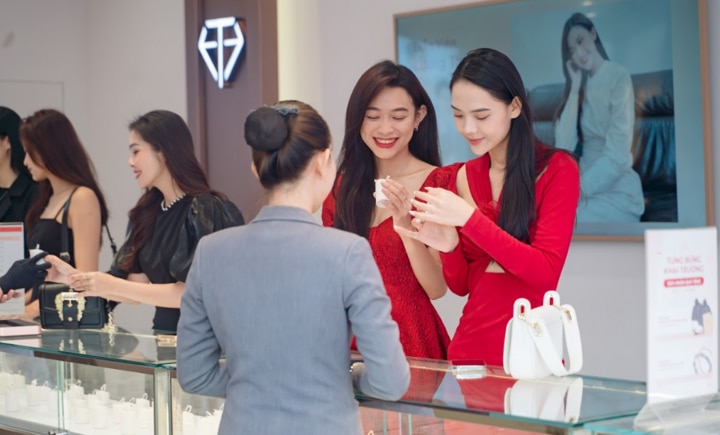 Huy Thanh Jewelry khẳng định thương hiệu trang sức chuẩn quốc tế  - 2
