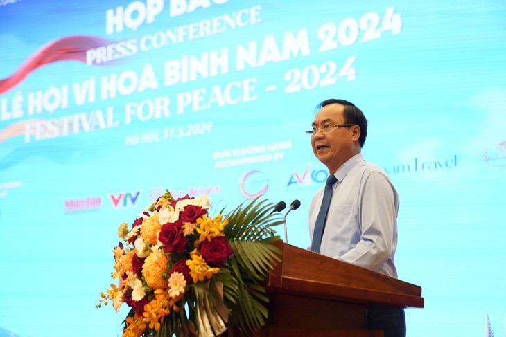 Ông Võ Văn Hưng - chủ tịch UBND tỉnh Quảng Trị phát biểu tại chương trình - Ảnh: T.ĐIỂU