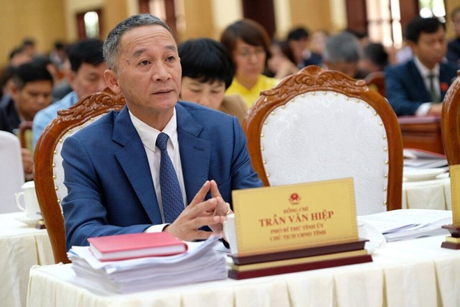 Phê chuẩn bãi nhiệm Chủ tịch UBND tỉnh Lâm Đồng Trần Văn Hiệp