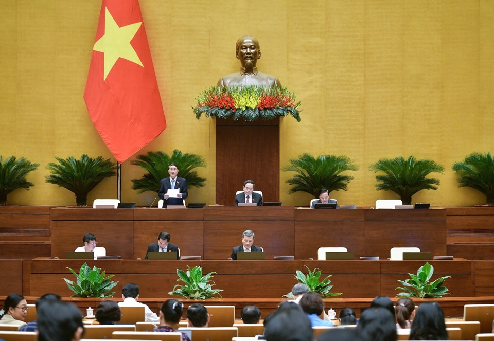 Phó Chủ tịch Quốc hội Nguyễn Đức Hải điều hành nội dung họp