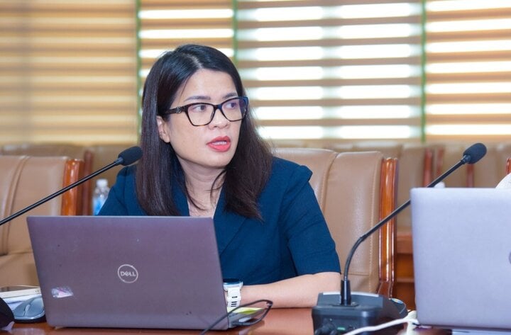 Thành viên Hội đồng quản trị Phạm Thị Thanh Hoài chủ trì Hội nghị cập nhật KQKD quý I/2024.