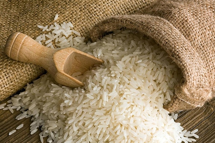 Khi áp giá sàn khiến các hợp đồng xuất khẩu gạo không linh hoạt theo thị trường thế giới