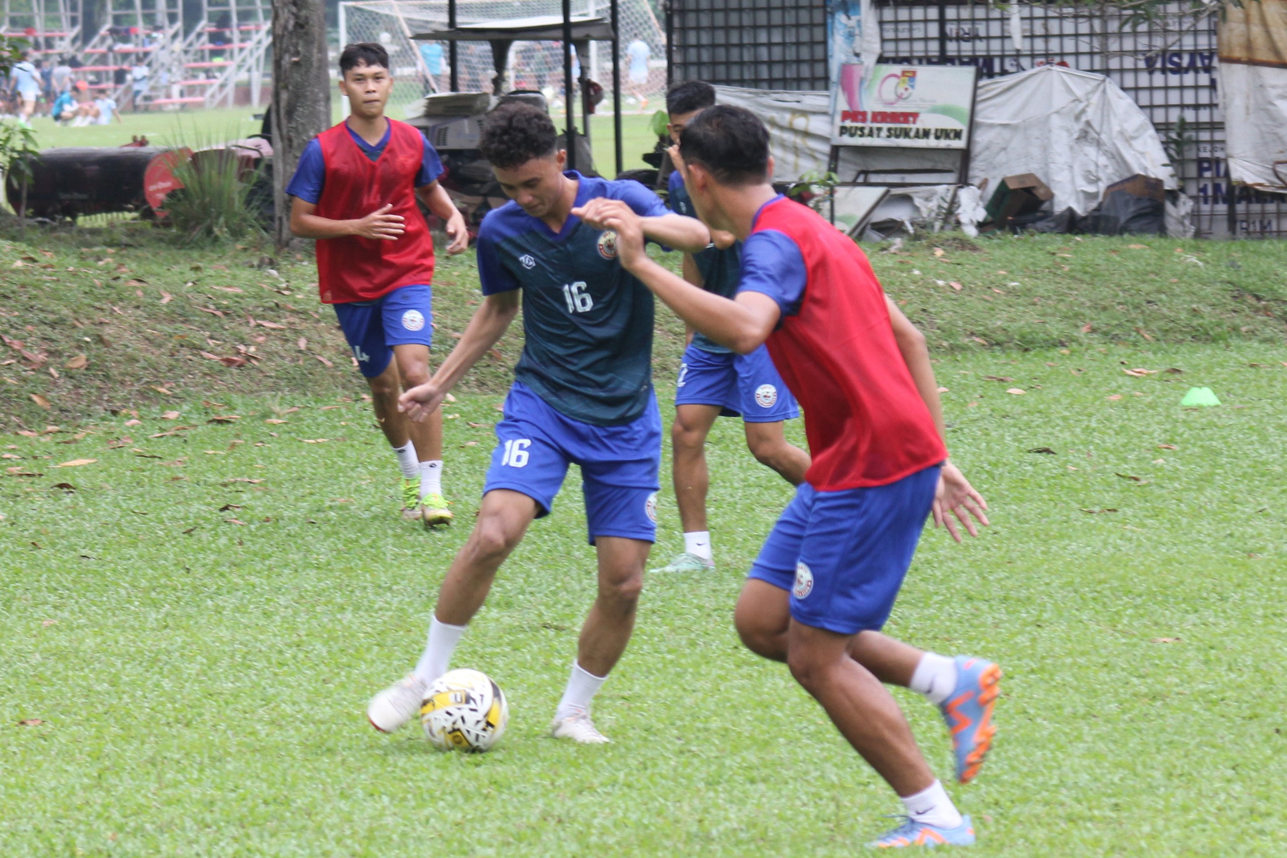 Đội tuyển chọn sinh viên Việt Nam 'đại chiến' Thái Lan trận mở màn giải châu Á- Ảnh 2.
