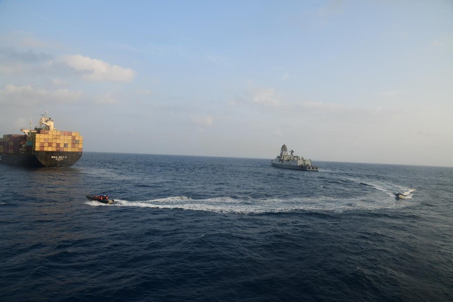 Tàu Nga buộc phải vòng qua châu Phi khi đã trở thành mục tiêu tấn công của Houthi- Ảnh 11.
