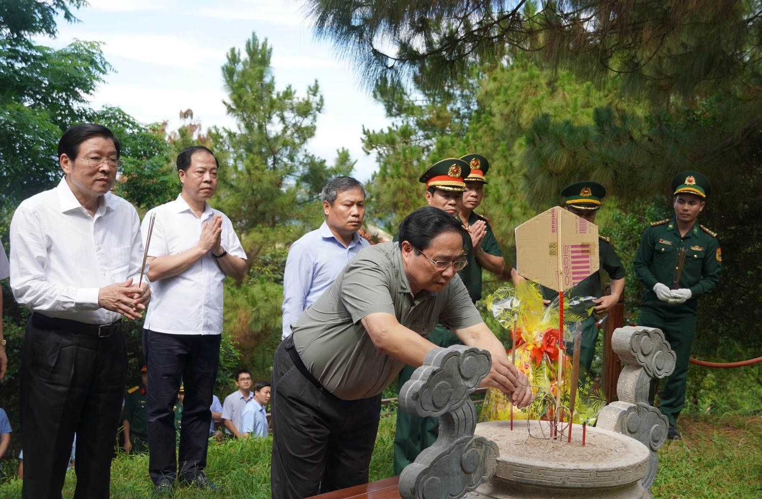 Thủ tướng Phạm Minh Chính thăm và làm việc tại Quảng Bình- Ảnh 2.
