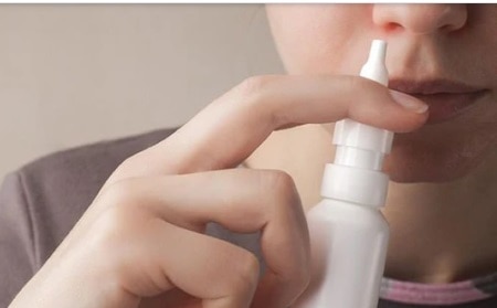 Cô gái 23 tuổi ở Hà Nội bị suy tuyến thượng thận vì dùng thuốc xịt mũi theo cách này - Ảnh 4.