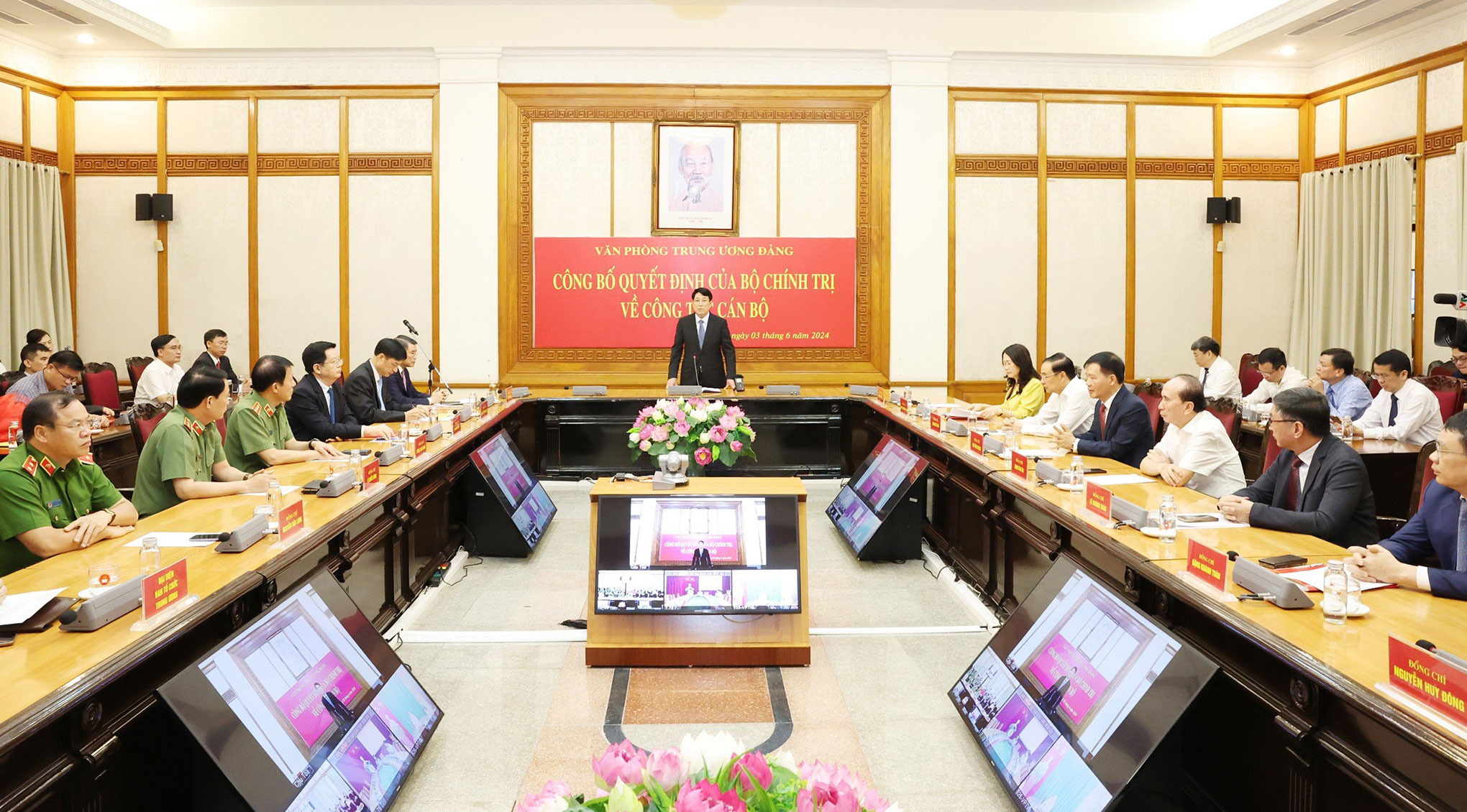 Bộ Chính trị điều động, phân công đồng chí Nguyễn Duy Ngọc giữ chức Chánh Văn phòng Trung ương Đảng -0