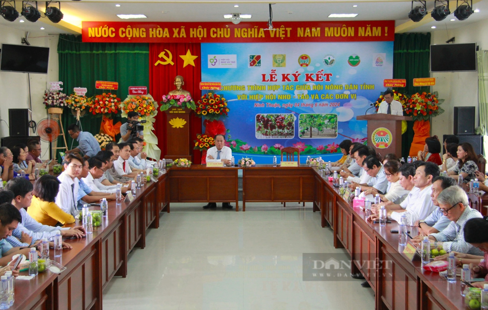 Hội Nông dân Ninh Thuận ký kết chương trình hợp tác phát triển nho, táo- Ảnh 5.