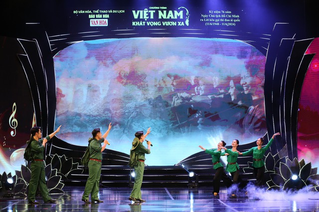 Việt Nam - Khát vọng vươn xa: Chương trình nghệ thuật mang ý nghĩa chính trị sâu sắc - Ảnh 4.