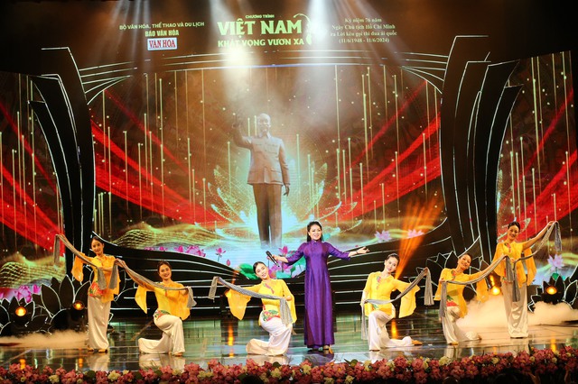 Việt Nam - Khát vọng vươn xa: Chương trình nghệ thuật mang ý nghĩa chính trị sâu sắc - Ảnh 6.