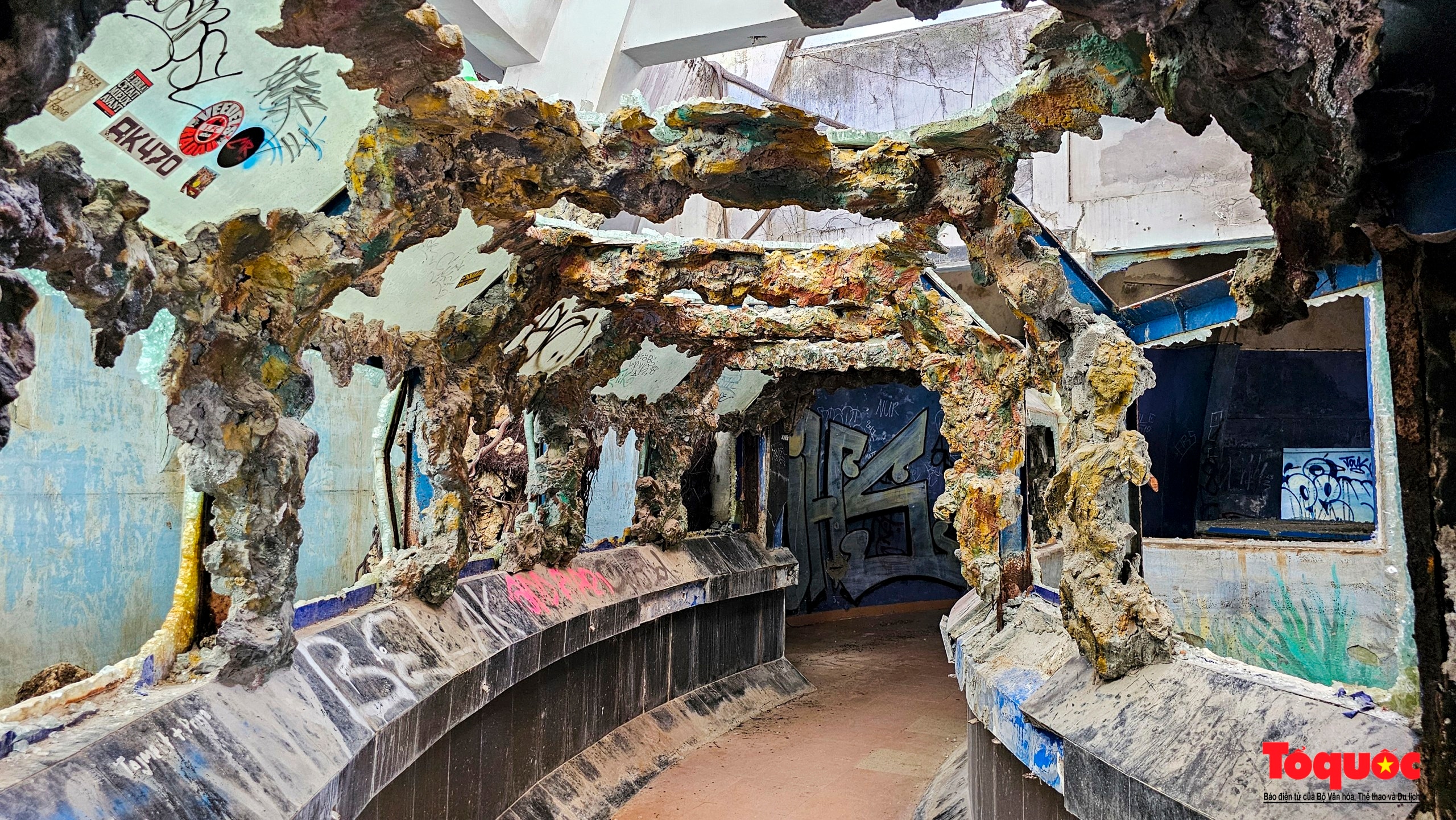 Du khách mong muốn giữ lại tượng rồng khổng lồ tại TP Huế để phục vụ du lịch - Ảnh 10.