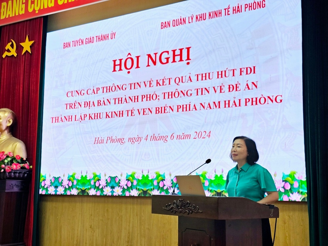 Bà Đào Khánh Hà, Trưởng Ban Tuyên giáo Thành ủy Hải Phòng phát biểu chỉ đạo tại Hội nghị
