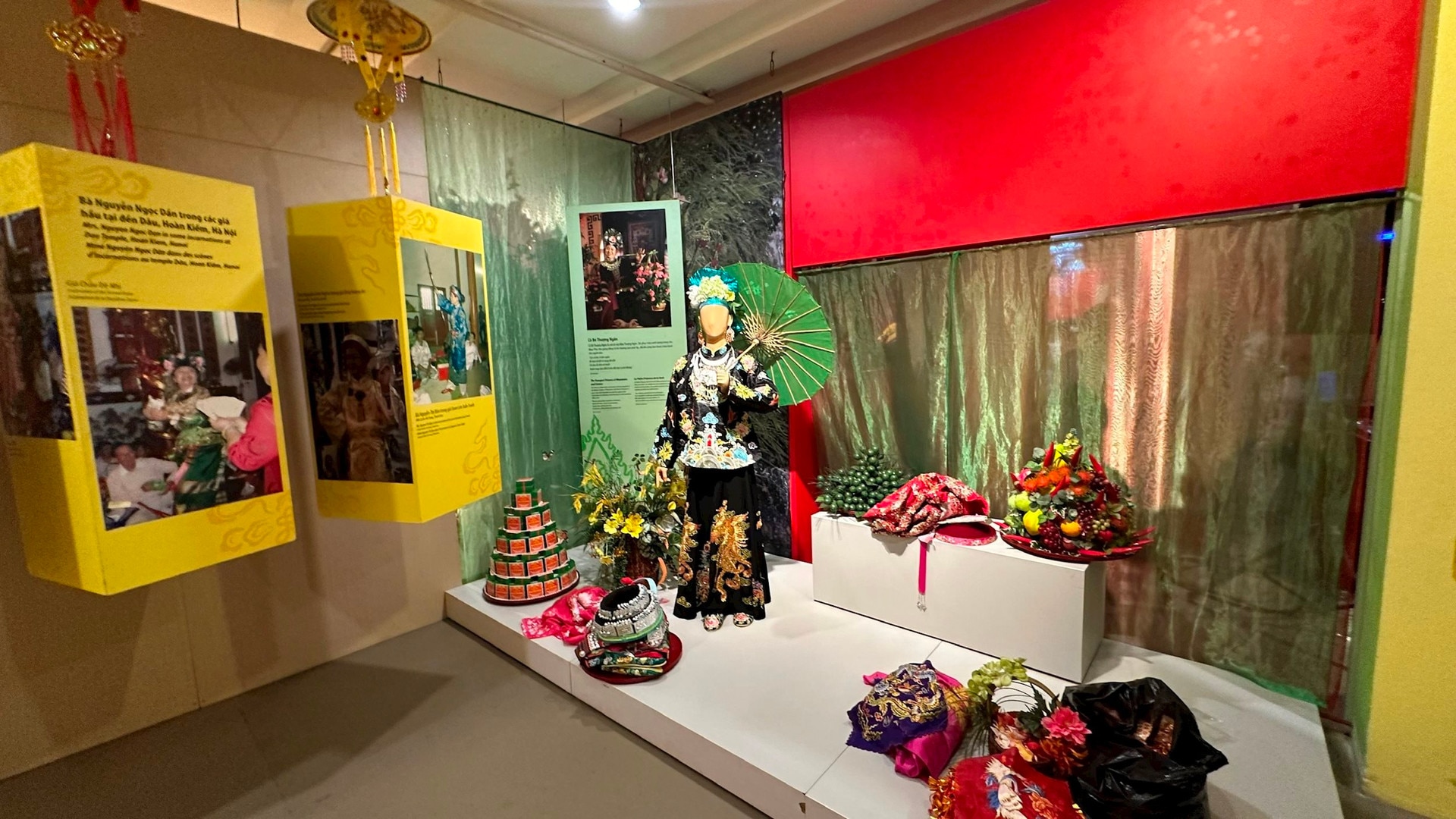 Trải nghiệm văn hóa Tín ngưỡng thờ Mẫu tại Bảo tàng Phụ nữ Việt Nam - Ảnh 2.