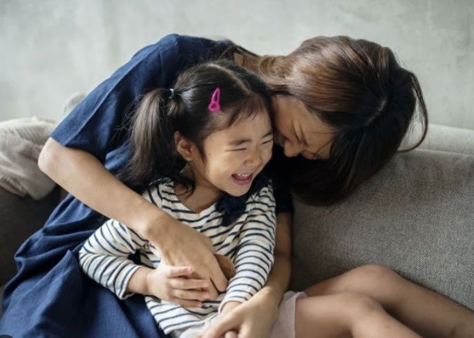 Trẻ biết kiểm soát cảm xúc lớn lên rất dễ thành công và đây là cách dạy con của các bà mẹ ở Nhật- Ảnh 2.