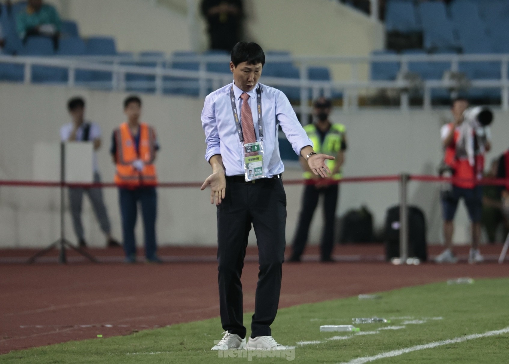 '50 sắc thái' của HLV Kim Sang-sik trong màn ra mắt đội tuyển Việt Nam ảnh 5