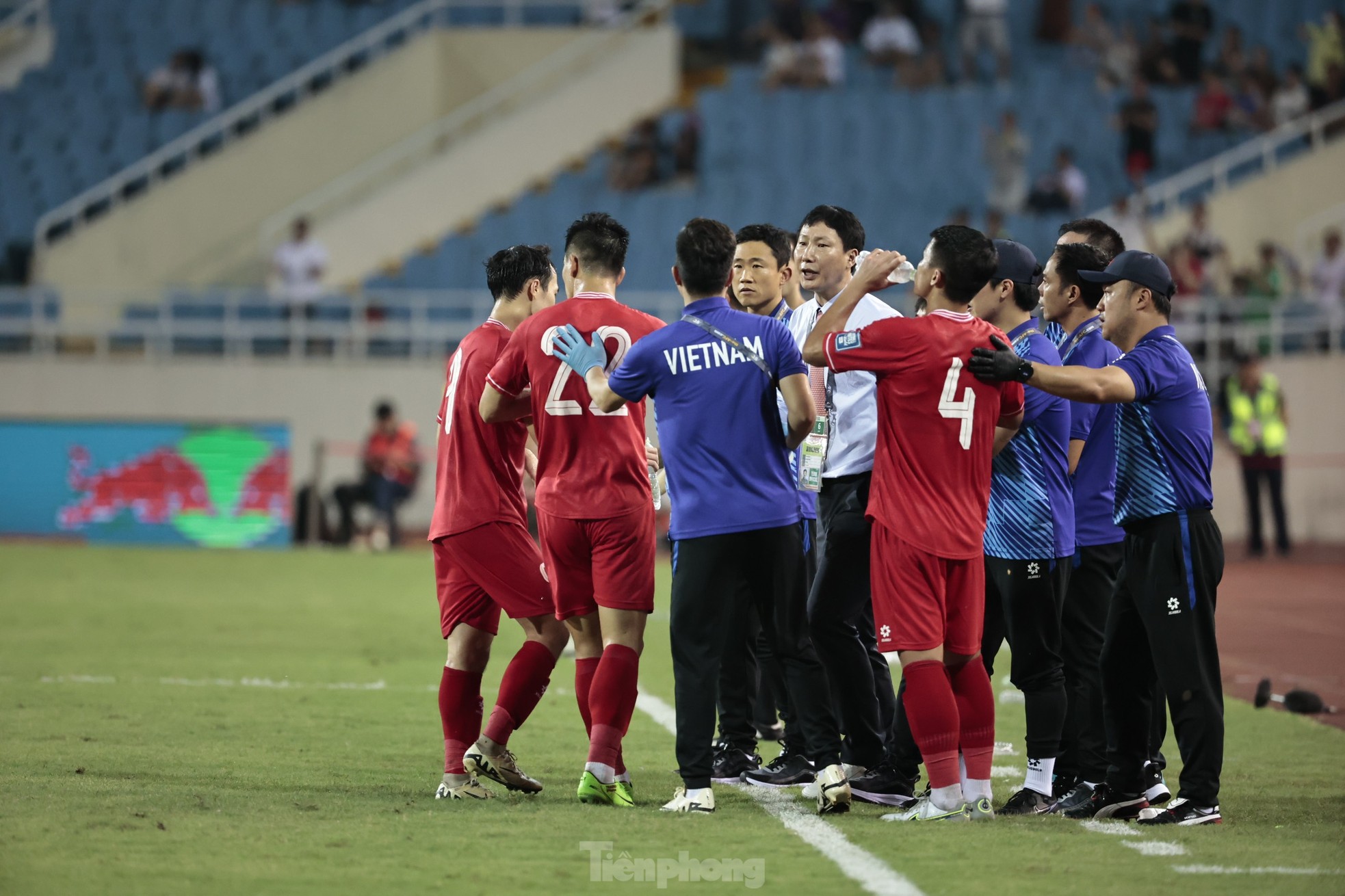 '50 sắc thái' của HLV Kim Sang-sik trong màn ra mắt đội tuyển Việt Nam ảnh 15