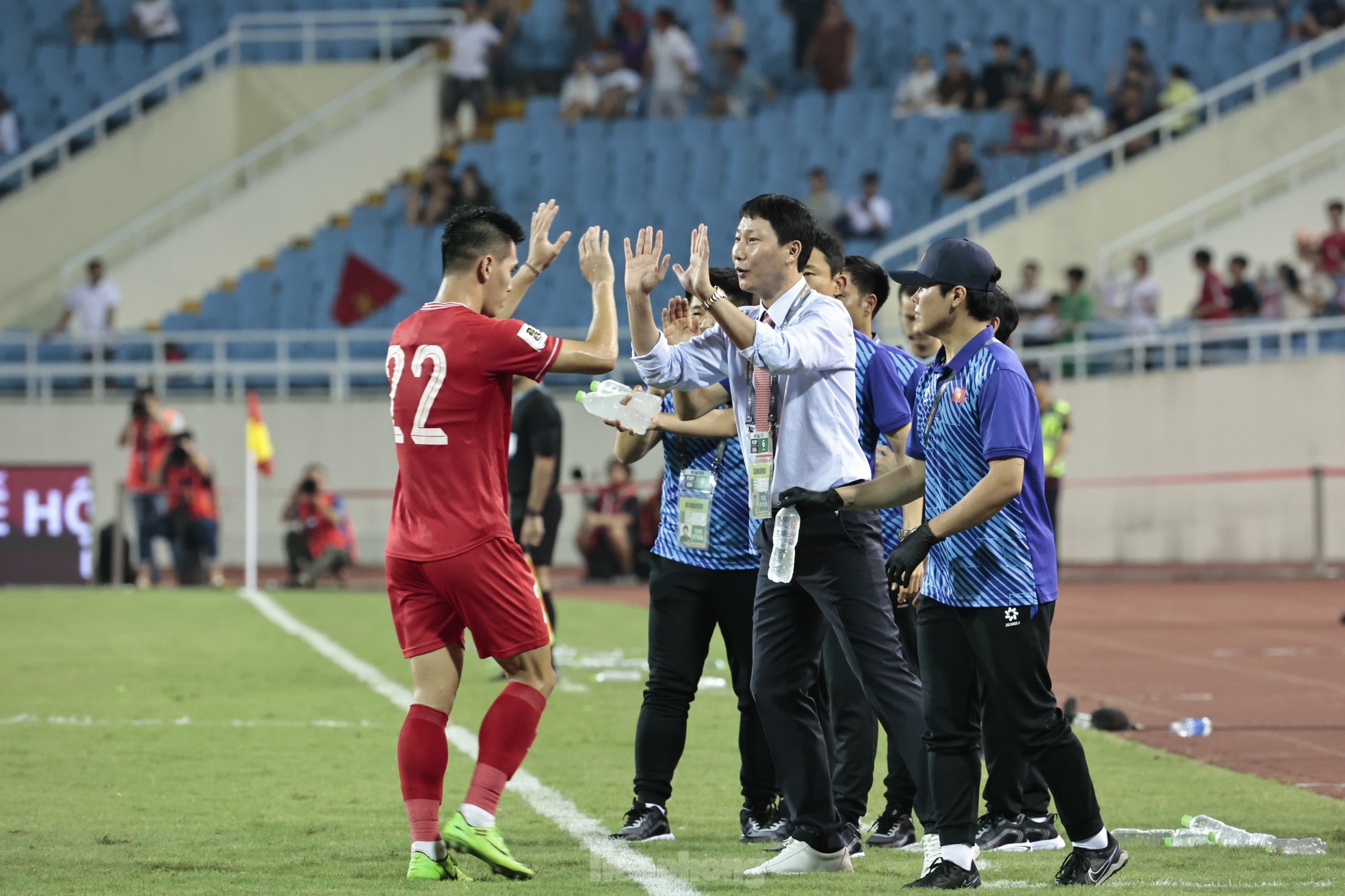 '50 sắc thái' của HLV Kim Sang-sik trong màn ra mắt đội tuyển Việt Nam ảnh 18