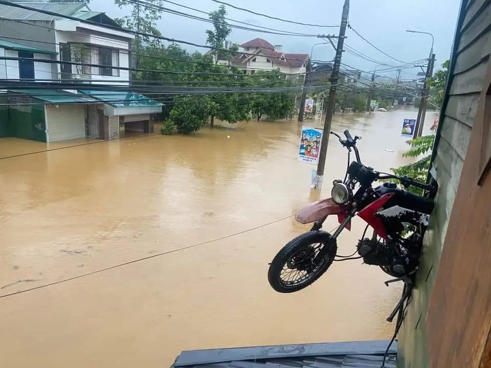 Nhiều nơi ở Hà Giang bị chia cắt do ngập lụt, sạt lở- Ảnh 3.