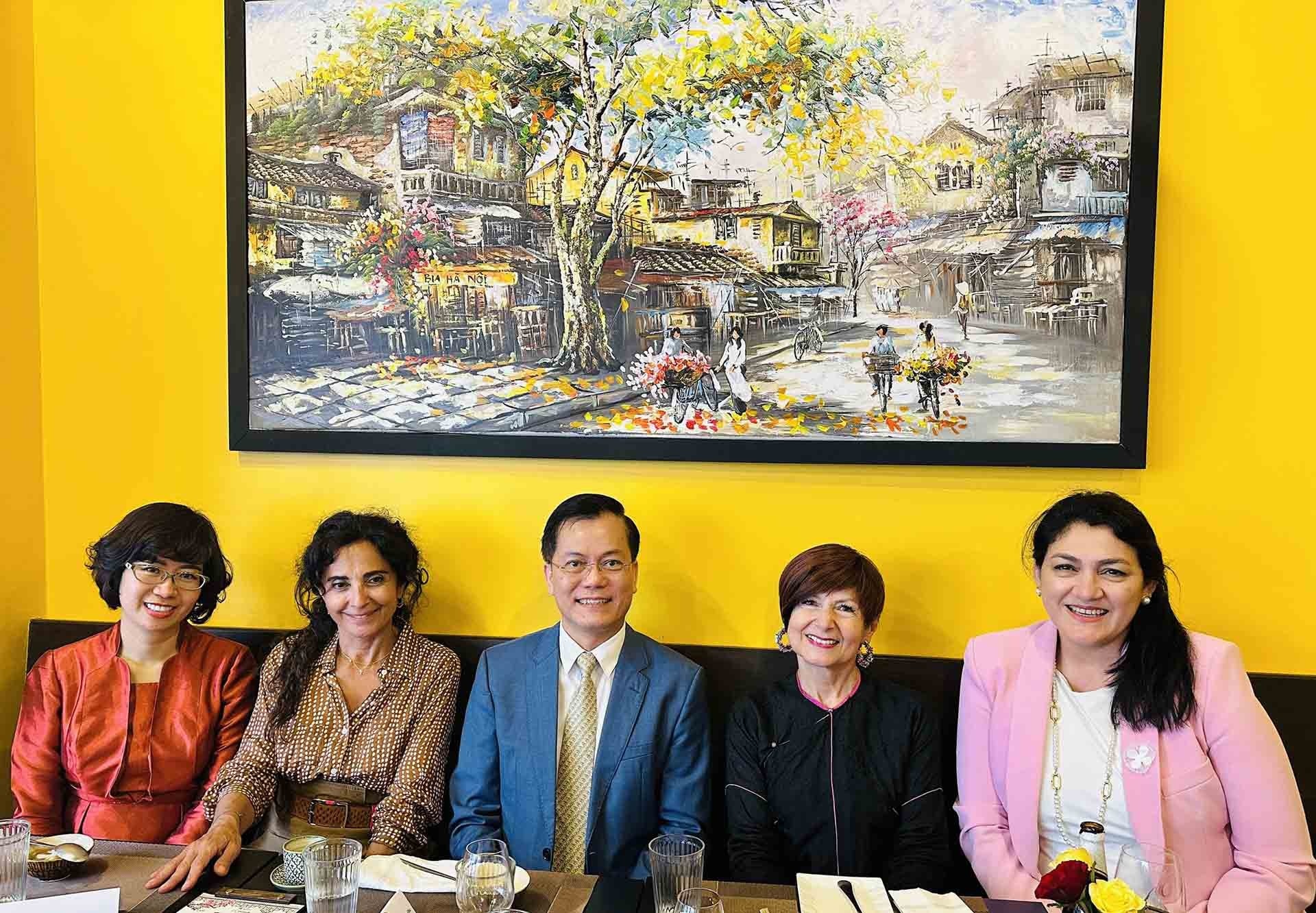 Việt Nam và các thành viên UNESCO thúc đẩy hợp tác bảo tồn và phát huy giá trị di sản văn hóa