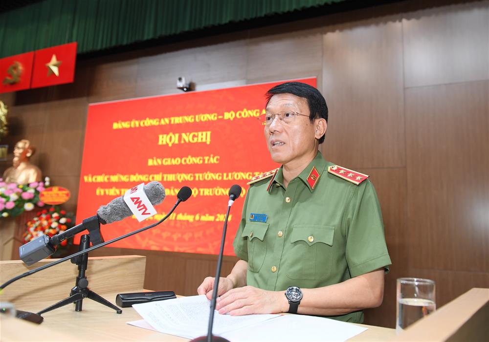 Bộ trưởng Lương Tam Quang phát biểu tại Hội nghị.